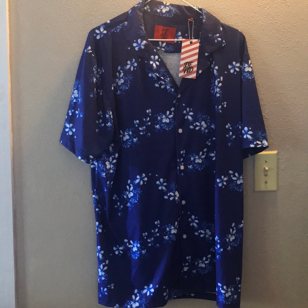 Young mens hawaiian shirt by defend london size L